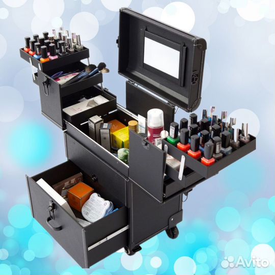 Бьюти кейс с зеркалом на колёсах