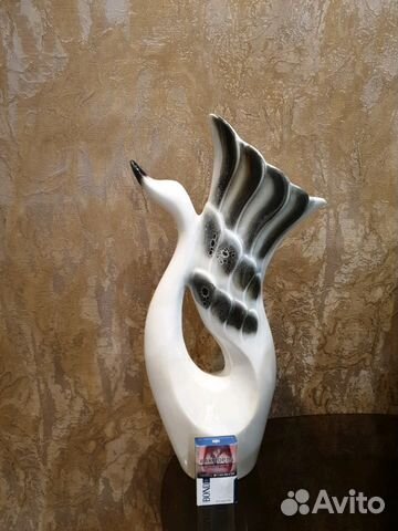 Ваза Лебедь