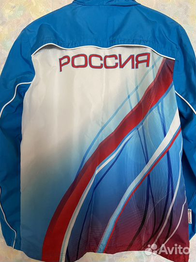 Спортивный костюм