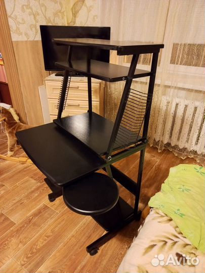 Компьютерный стол/стойка Бюрократ DL-003