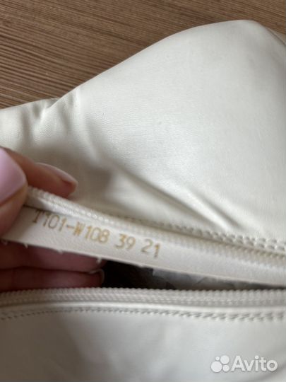 Ботильоны белые 39