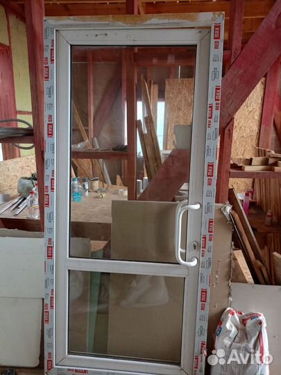 Дверь пластиковая пвх входная бу стекло