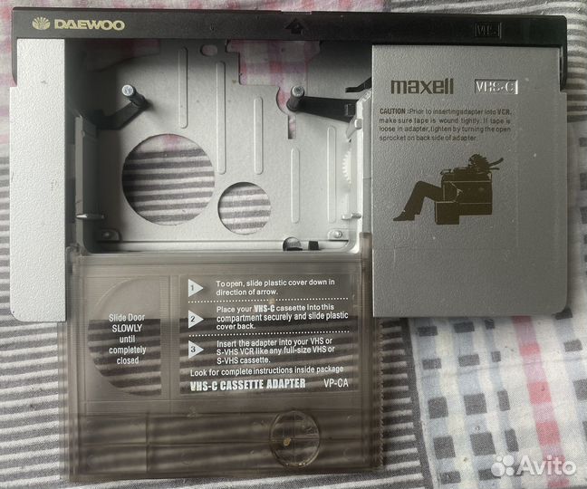 Адаптер для видеокассет vhs-c