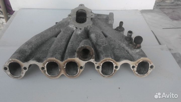 Коллектор впускной Ауди 5 целиндров