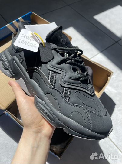 Кроссовки adidas ozweego женские