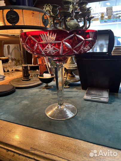 Ваза хрустальная цветная СССР большая