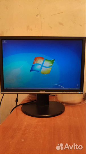 Монитор Asus