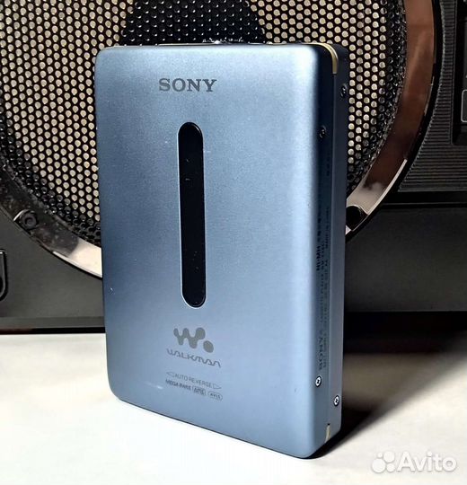 Кассетный плеер Sony Walkman wm ex 651
