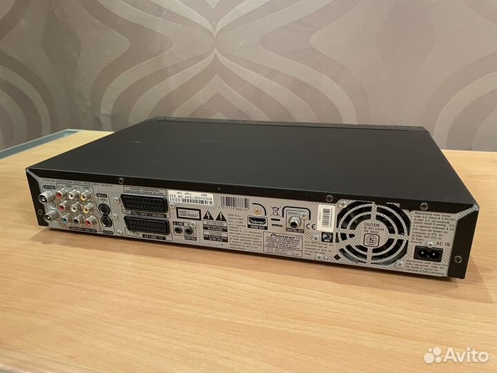 DVD рекордер с жестким диском Pioneer