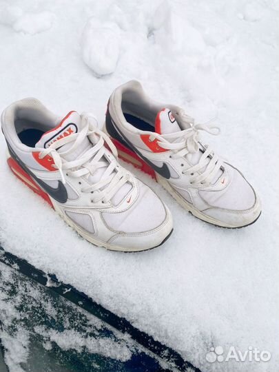 Кроссовки air max