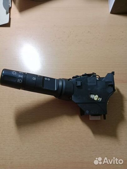 Подрулевой переключатель на Mazda 2 DE