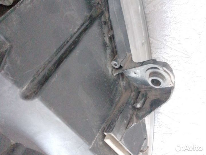 Фара левая vw гольф5