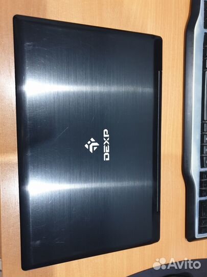 Ноутбук dexp Aquilon O152