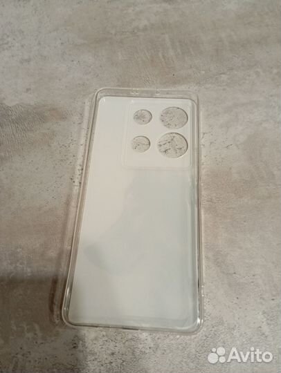 Чехол на телефон