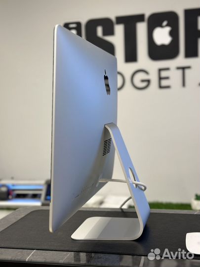 Apple iMac 21,5 2014 8/512GB Как Новый