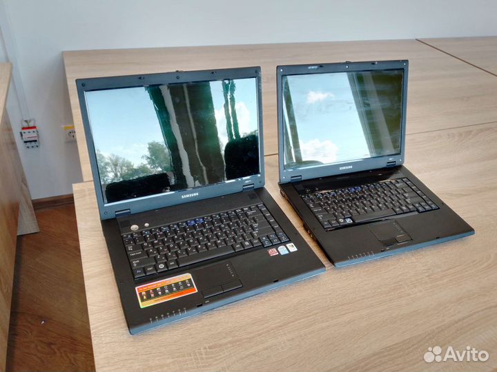 2 нерабочих ноутбука samsung np-r60y