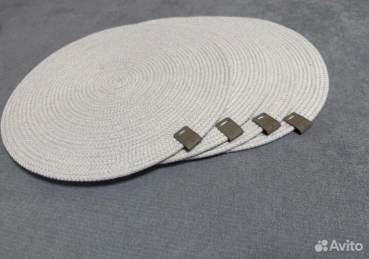 Сервировочные салфетки (плейсматы)