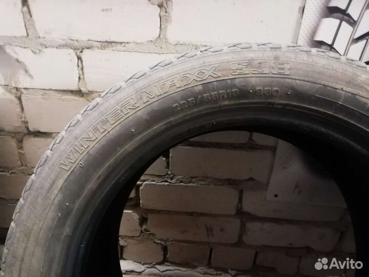 Dunlop Winter Maxx SJ8 225/55 R18 98Q