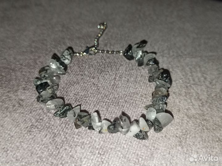 Браслет из камней