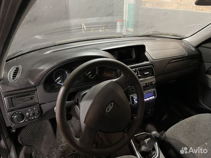 Priora на разбор 14 год lux