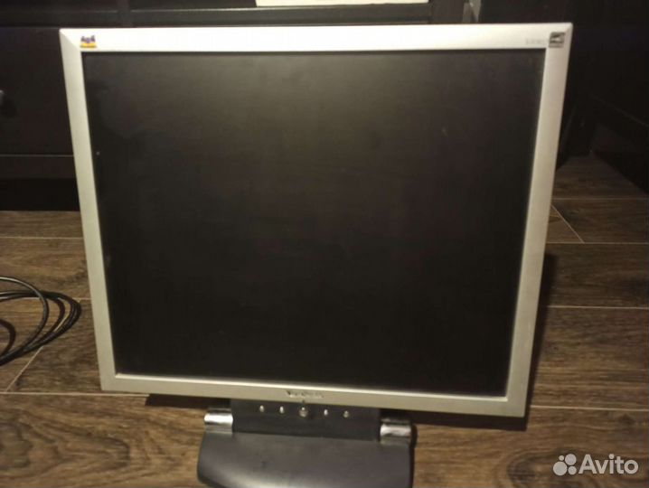 Монитор компьютерный