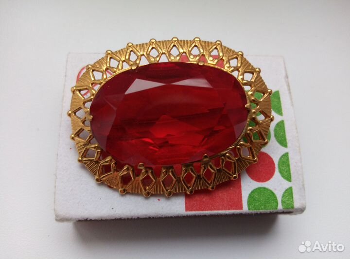 Брошь красный рубин СССР
