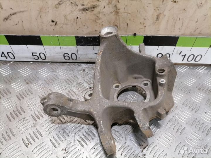 Кулак задний левый Bmw 7 f02 2008-2015