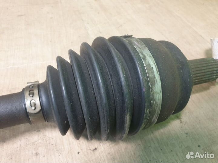 Ось привод шрус передний правый Citroen C Crosser