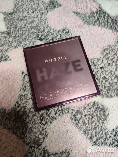 Палитра теней Huda Beauty