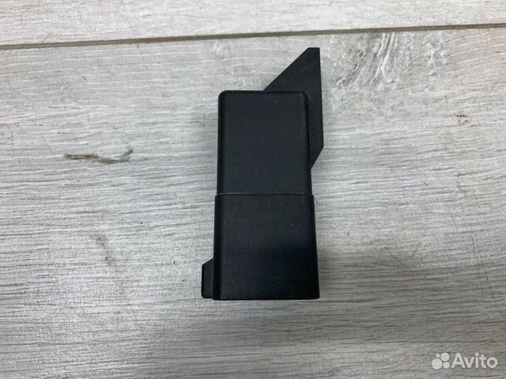 Блок управления свечами накала Volkswagen Golf