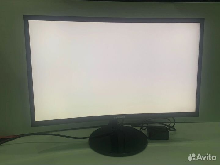 Монитор Samsung 23.5