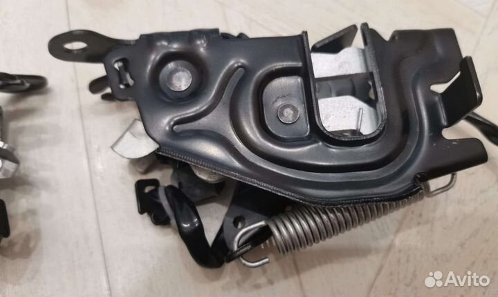 Bmw g30 g01 g02 g11 g15 G05 G06 замок капота новый