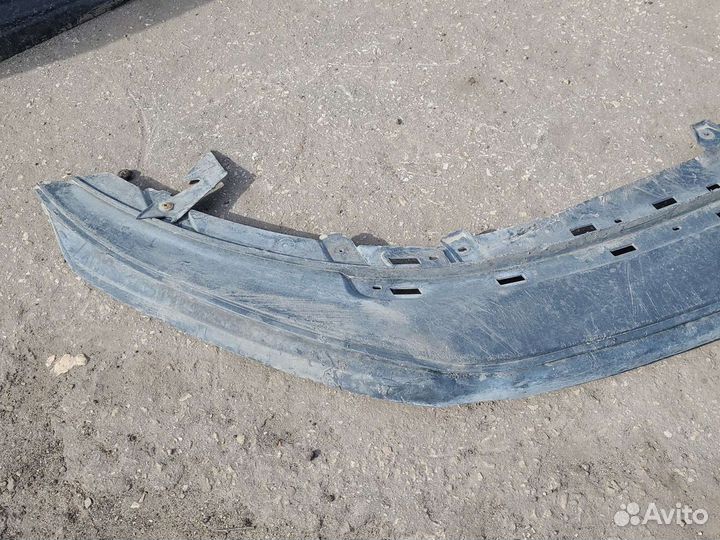 Спойлер переднего бампера губа polo