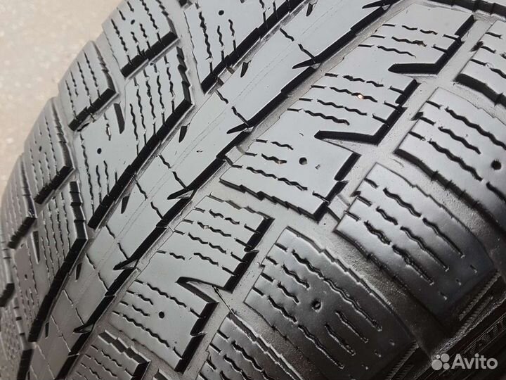 Minerva Eco Stud SUV 235/55 R17