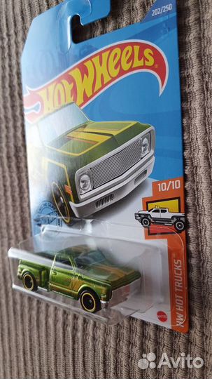 Hot Wheels '69 Chevy Pickup Super Treasure Hunt