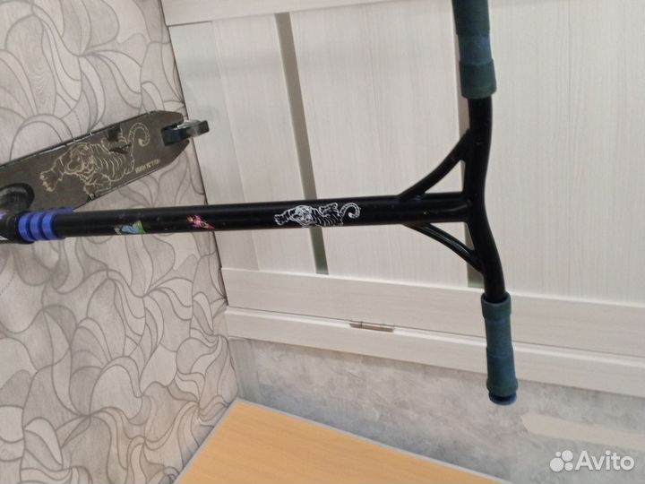 Трюковой самокат Rush Action