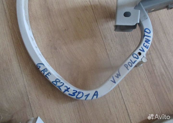 Петли крышки багажника Фольксваген Поло 2011