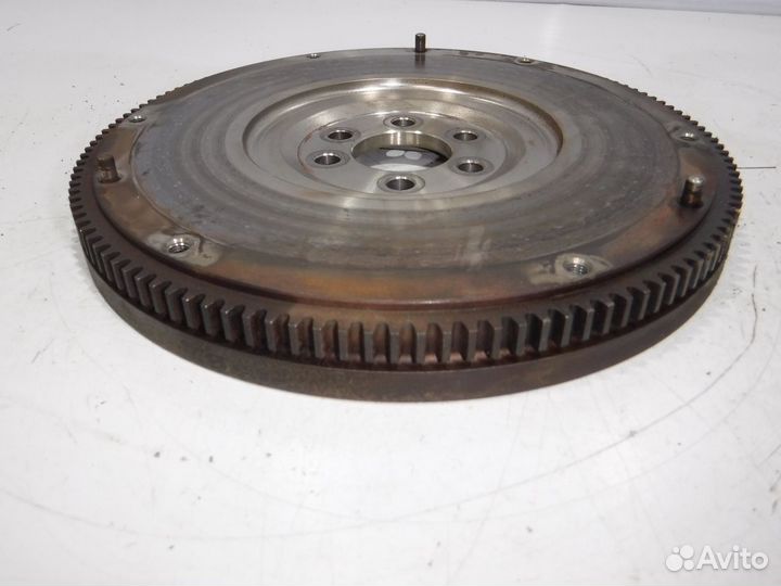 Маховик Volkswagen Polo Sedan