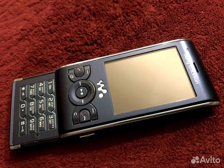 Телефон Sony Ericsson W595 в коллекцию