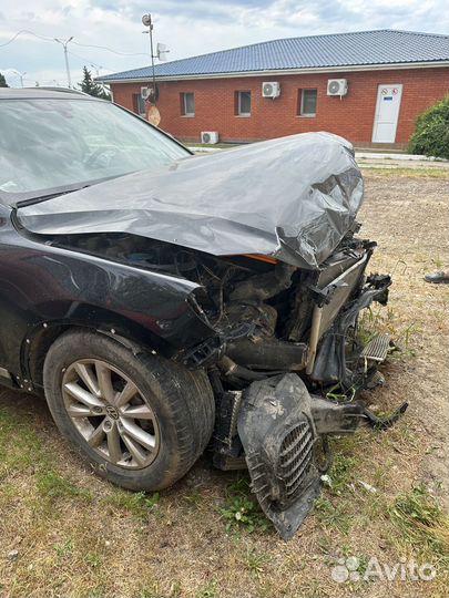 Volkswagen Touareg 3.0 AT, 2012, битый, 150 000 км