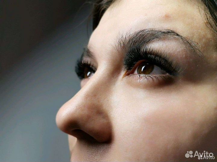 Наращивание ресниц на креслах реклайнерах