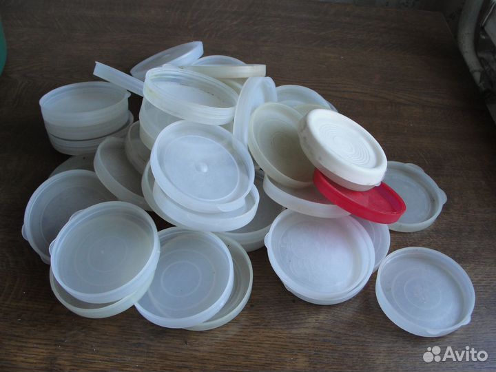 Полиэтиленовые крышки б/у