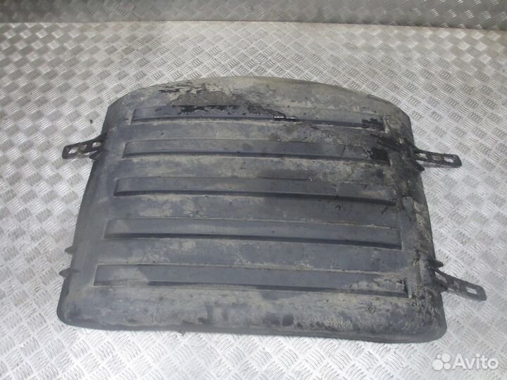 Крыло заднее верхняя часть Scania 1357602