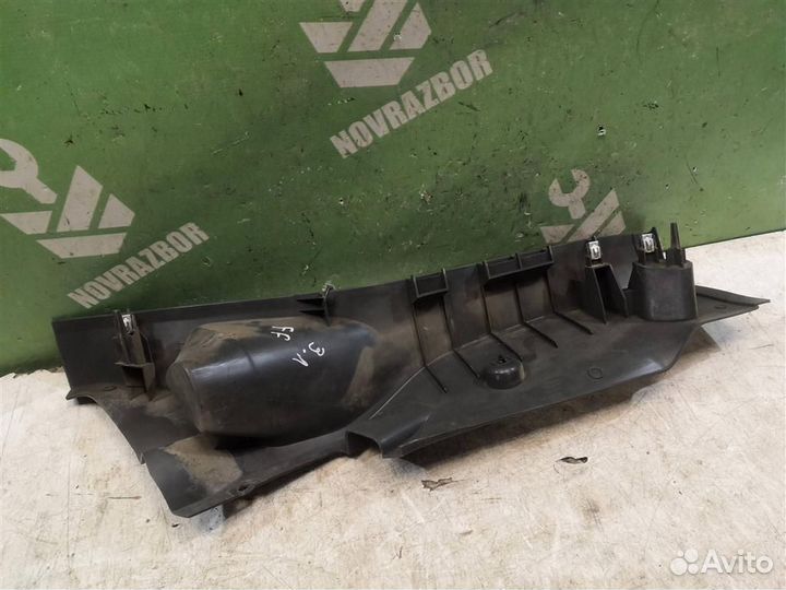 Обшивка стойки Форд Фокус 2