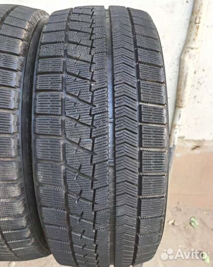Bridgestone Blizzak VRX 225/45 R17 88T