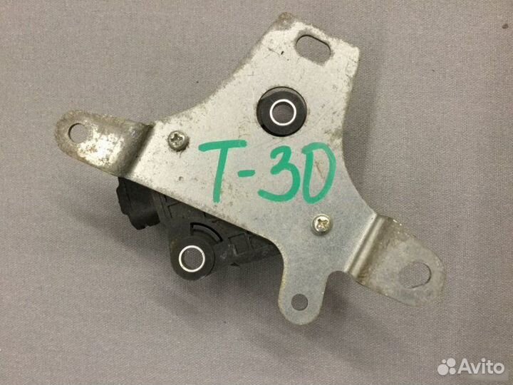 Датчик ускорения Nissan X-Trail T30 2001-2006