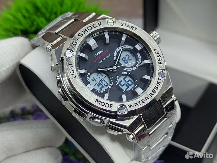 Наручные часы Casio G-Shock GST