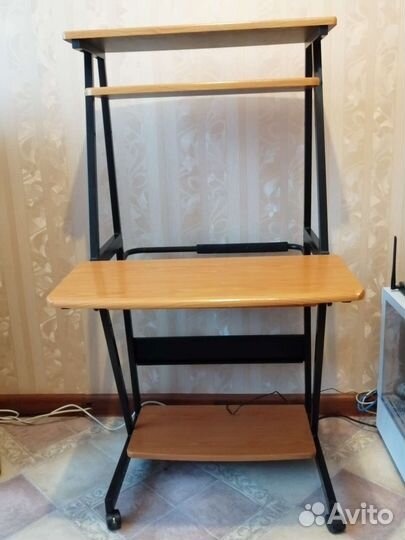 Компьютерный стол маленький бу