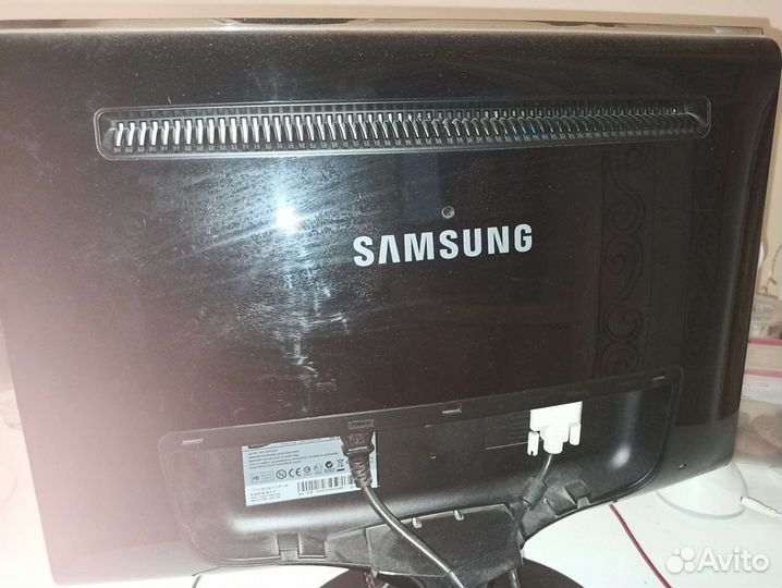 Монитор Samsung 22