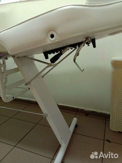 Косметологическая кушетка